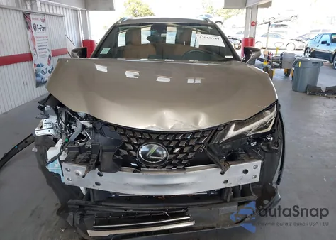 2020 Lexus Ux 200 z USA, uszkodzony, nr VIN JTHP3JBH0L2023798
